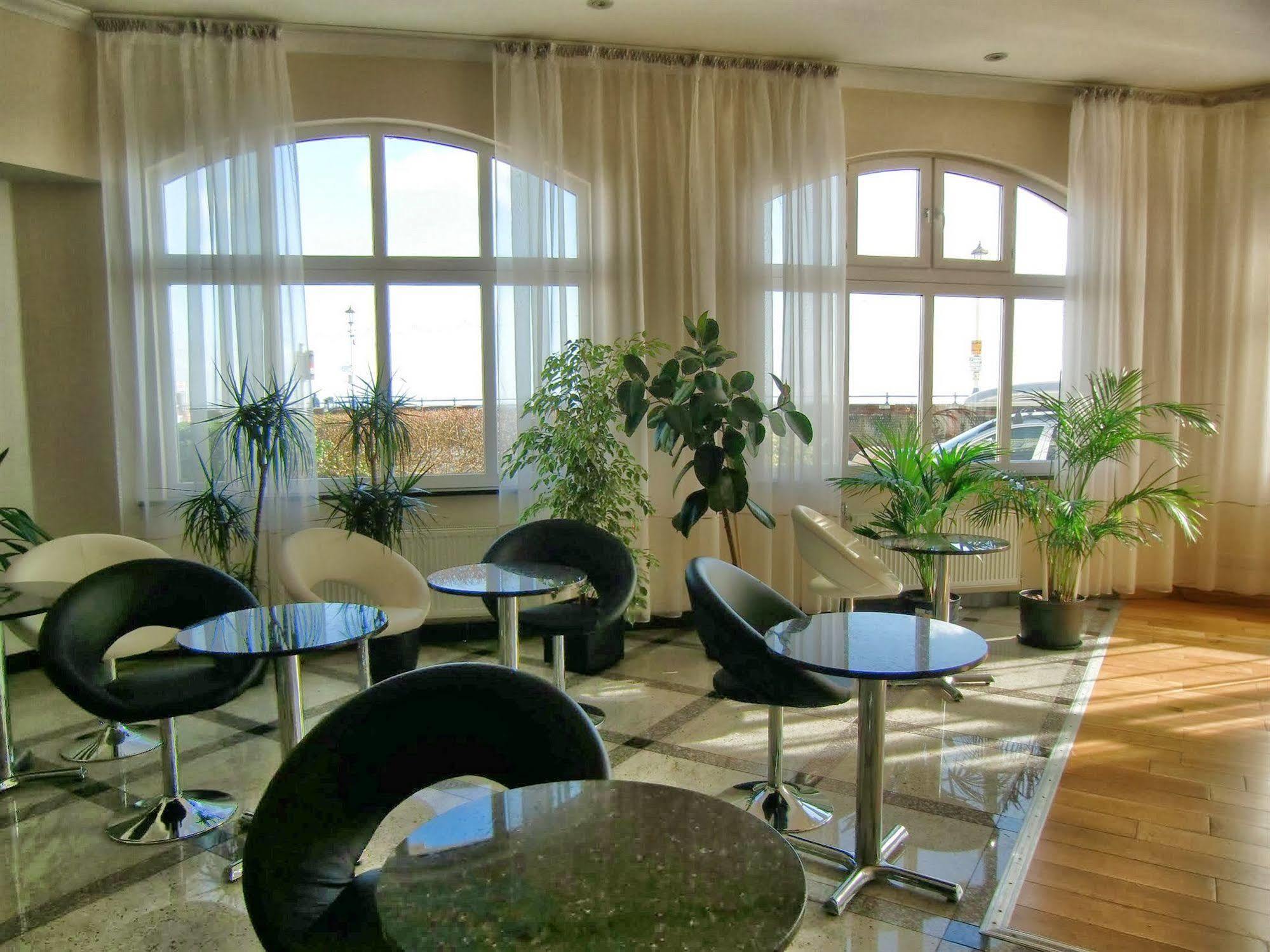 Eastbourne Riviera Hotel Екстериор снимка
