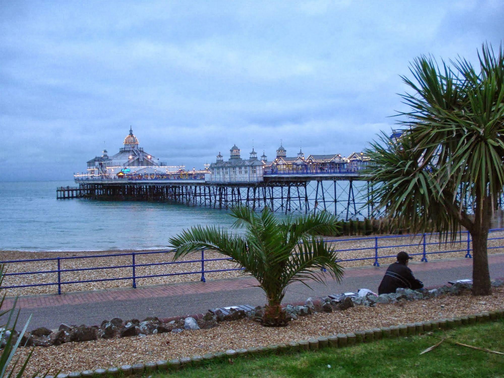 Eastbourne Riviera Hotel Екстериор снимка